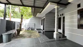 Dijual rumah second kondisi bagus lokasi 5 menit dari busway puri beta