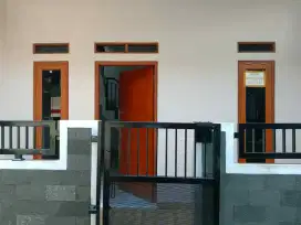 Dikontrakan Rumah 2 Kamar Tidur,2 Kamar Mandi