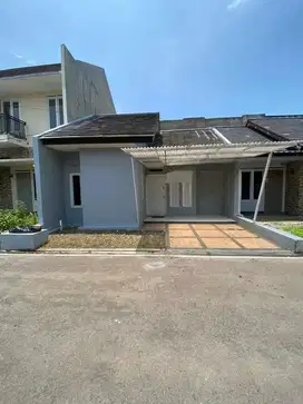 Disewakan rumah terawat dijalan terusan buah batu bojongsoang