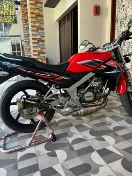 Kawasaki ninja r up ss