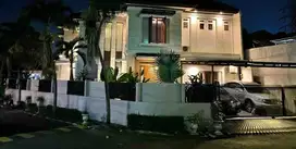 Dijual rumah mewah hook komplek Bintaro Tangerang selatan