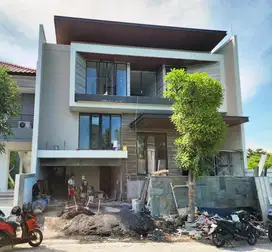 DIJUAL RUMAH MEWAH CITRALAND WATERFRONT BARU GRES MODERN MINIMALIS