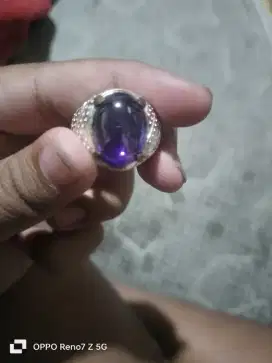Batu akik kecubung ungu