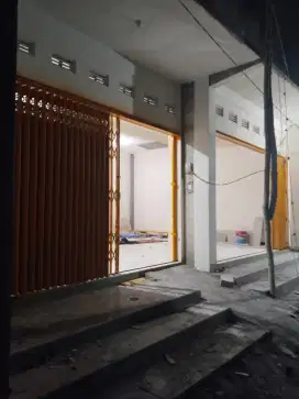 Spesialisasi pintu harmonika
