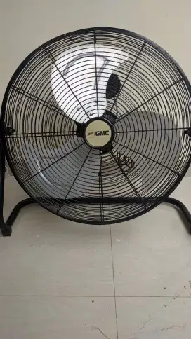 Kipas angin lantai besi 20 inci