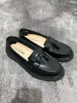 Sepatu Loafers Eur 43
