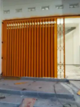 Produsen pintu harmonika Surabaya