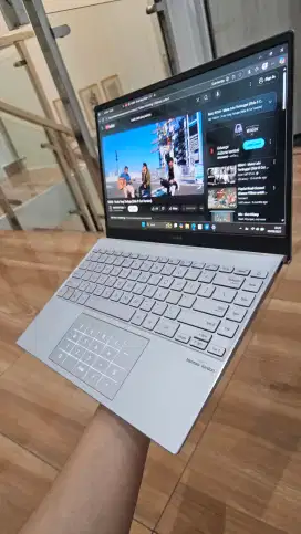 Dijual Laptop Asus Zenbook UX325EA