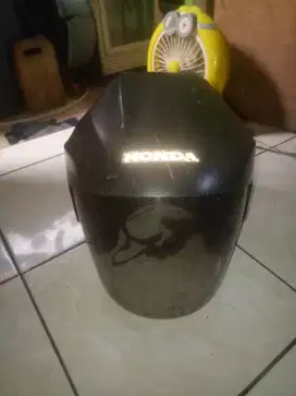 Helem Honda kondisi baik