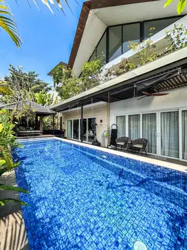 Lebak Bulus Modern Tropical House Dalam Townhouse One Gate System