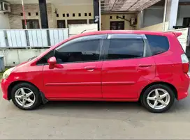 Honda Jazz iDSI M/T Merah 2007