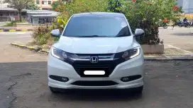 Km39rb honda hrv prestige rs 2016 pakai 2017 sunroof putih