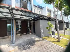 Dijual Rumah 2 Lantai Di Perumahan Grand Sunrise Menganti Gresik