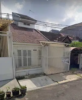 Dijua Rumah 1.5 Lantai Di Griya Babatan Mukti Surabaya Barat