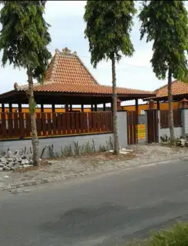 Di jual bangunan untuk restoran
