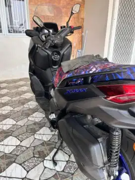 Xmax Connected 2025