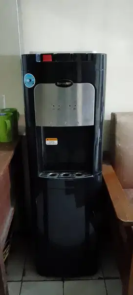 Sharp dispenser