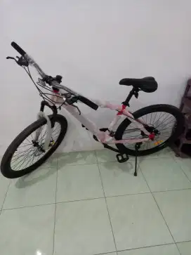 Dijual sepeda baru merek rubick