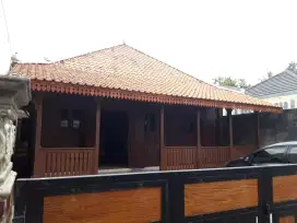 Dijual Rumah Kayu Jati dekat Jalan Damai dekat  UII dan UGM
