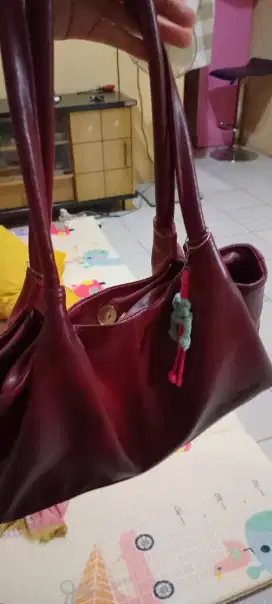 Totebag wanita maroon