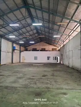 Di Sewakan Gudang industri plus kantor Kebon besar Jurumudi Tangerang