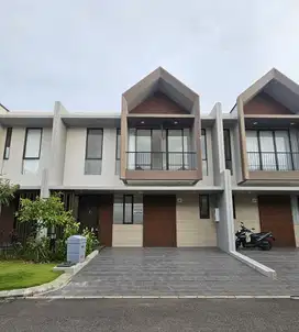 DIJUAL RUMAH SUMMARECON MURAH