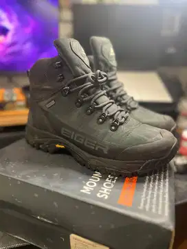 SEPATU GUNUNG EIGER EAGLE PLUM 2.O Shoes Riding Hiking Touring Outdoor