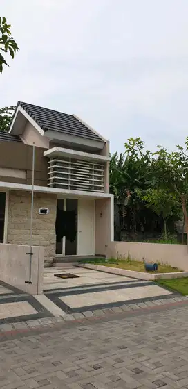Puri Safira Regency Grand Shanaya