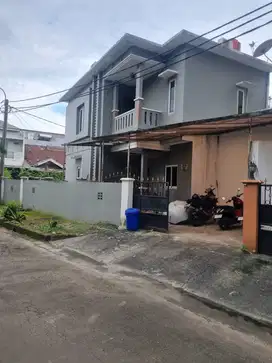 Jual miring Rumah Hoek Gading Serpong Sektor 1 C