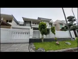Dijual Rumah Mewah di Puri Galaxy Furnished