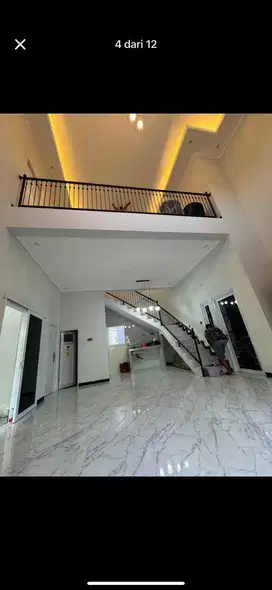 Rumah bagus terawat 2 lantai tengah kota Sidoarjo dekat tol depan RS