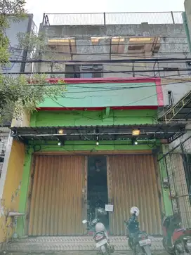 Disewakan ruko lokasi strategis