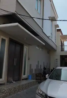 Rumah kost Petemon