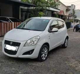 Suzuki splash  2014/2013 manual 1.2 1 tangan putih mulus