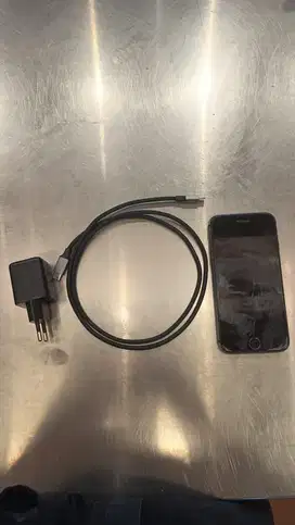 Iphone 8 + charger