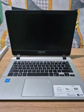 Laptop ASUS A407M