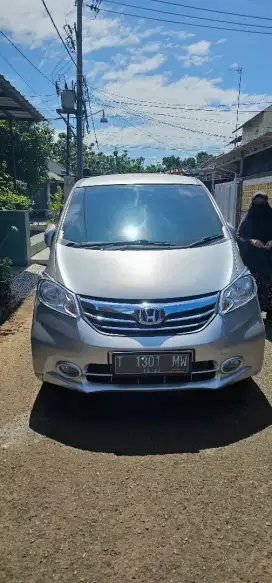 HONDA FREED SD 2015 Warna Silver