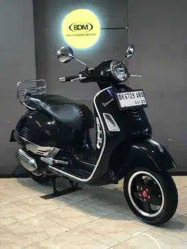 DP 1 JT / BUNGA MENURUN 2% / PIAGGIO VESPA GTS TAHUN 2019