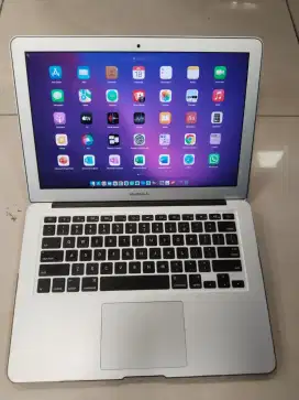 Dijual macbook air 2017 Intel i5 ram 8GB SSD 128GB Barang siap pakai