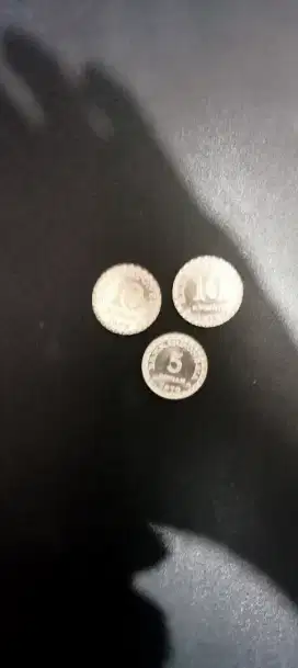 Koin Mahar Kuno 25 Rupiah.
