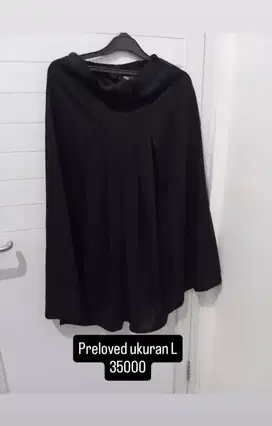 Preloved baju dan celana wanita cantik