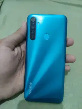 Realme 5i ram4/64