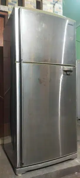 Kulkas 2 Pintu Original Merk Hitachi