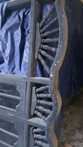 Kusen Bekas (Kayu Lama)