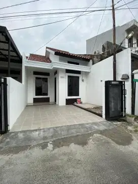 RUMAH BARU RENOV, MURAH 700jt MAMPANG-DEPOK