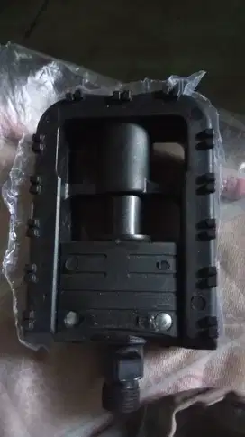 PEDAL SEPEDA LIPAT