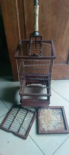 Sangkar burung kecil