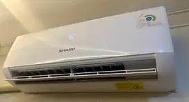 Dijual AC Sharp like new 1/2 pk