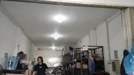 Di butuhkan kurir motor pria & wanita (goto logisti)GTL