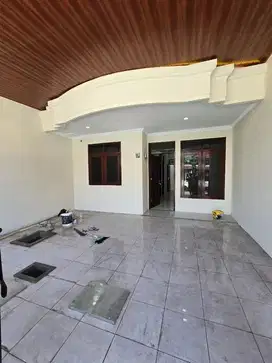 Dijual rumah babatan pantai baru renovasi